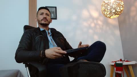   REIKO  online show from December 29, 12:55 pm