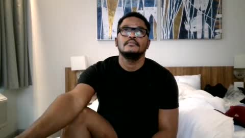 Relo online show from July 1, 10:10 pm