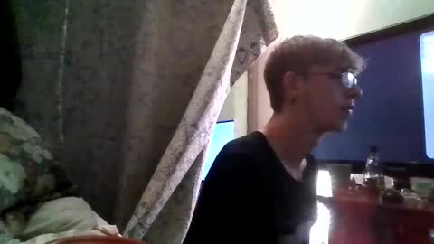 tylerBurnham online show from April 25, 1:52 am