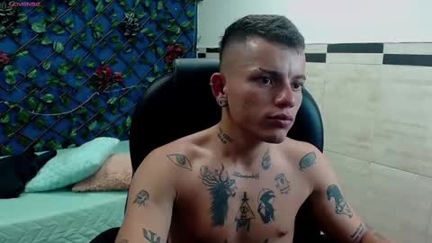 R E N E  online show from February 9, 5:40 am