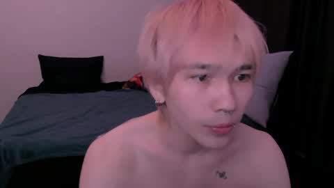 rennuts online show from April 3, 5:21 pm