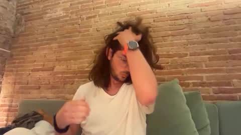 Renzo online show from May 10, 10:22 pm