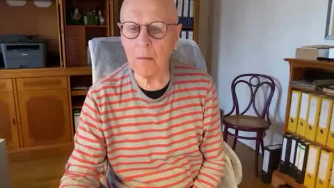 reteid online show from May 18, 4:11 pm