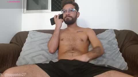 REY PABLO Independent online show from December 3, 1:33 am