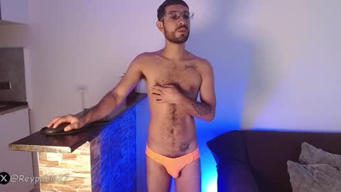 REY PABLO Independent online show from April 2, 10:50 pm