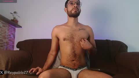 REY PABLO Independent online show from April 8, 9:12 pm