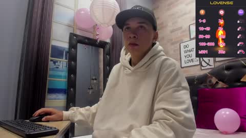 Rhaegal online show from February 8, 1:33 pm