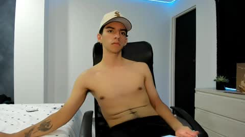 rhys_jagger_ online show from November 9, 5:50 pm