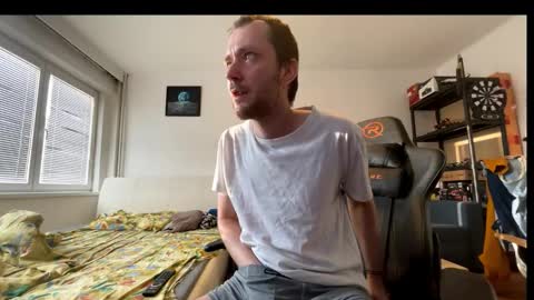 ricciardio online show from November 11, 7:02 am