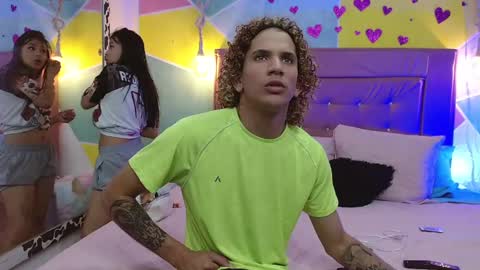 rich and kitty  online show from February 26, 4:25 am