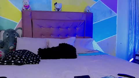 rich and kitty  online show from February 6, 2:11 am