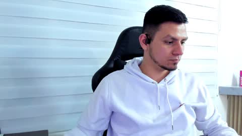 Snapshot of rick_diesel chatting on February 3, 9:30 am  Rick Diesel  online show from February 3, 9:30 am