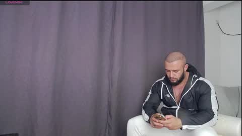 rickymiami1 online show from October 28, 9:39 pm