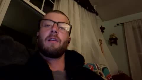ricracks11 online show from May 21, 2:18 am