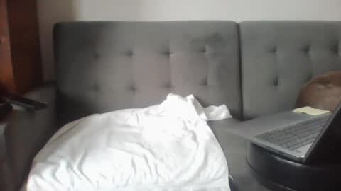 ridemehigh1 online show from November 26, 9:07 pm