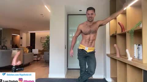 Rigo Avela online show from February 16, 8:40 pm