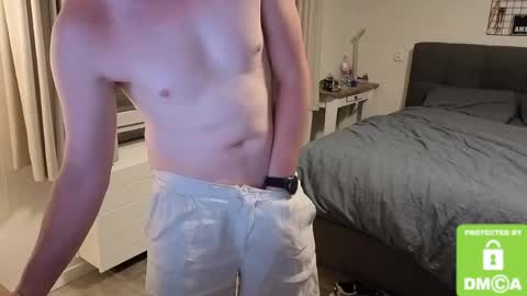 pukwillems online show from May 24, 8:31 am