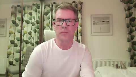 Rob online show from November 22, 6:40 pm