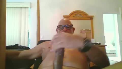 Snapshot of rionel chatting on October 6, 5:50 pm RioNel online show from October 6, 5:50 pm