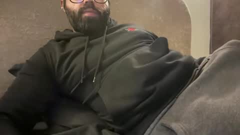 roamexotic00 online show from February 4, 12:16 am