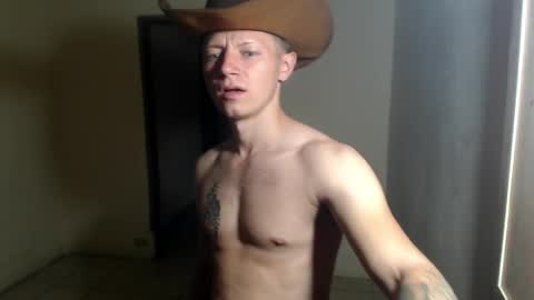 RoastingCorn online show from April 4, 2:52 am