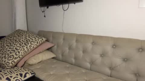 RoastingCorn online show from December 18, 6:43 am