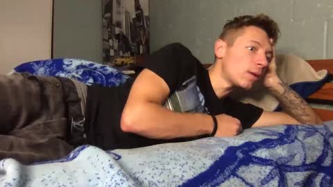 RoastingCorn online show from December 15, 6:15 pm