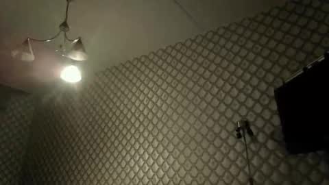 rob18997 online show from December 18, 4:47 pm