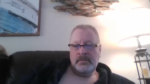 rob872217 online show from April 9, 12:00 pm