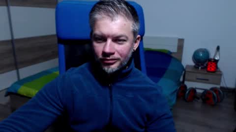 robbyshawz online show from October 12, 8:19 am