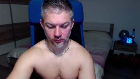 robbyshawz online show from December 27, 5:42 am