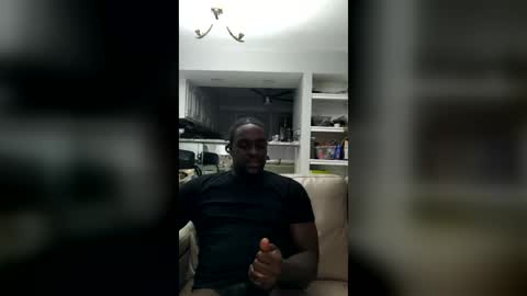 robertbradfordjr3 online show from July 17, 1:24 am