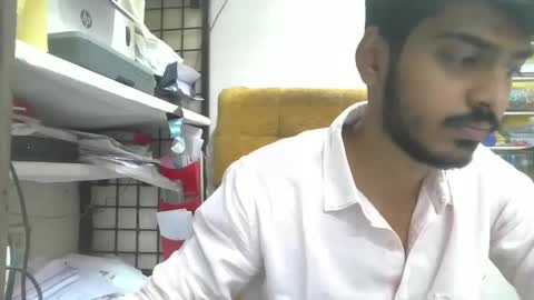 Snapshot of robertsalia220 chatting on January 2, 11:52 am Robertsalia online show from January 2, 11:52 am