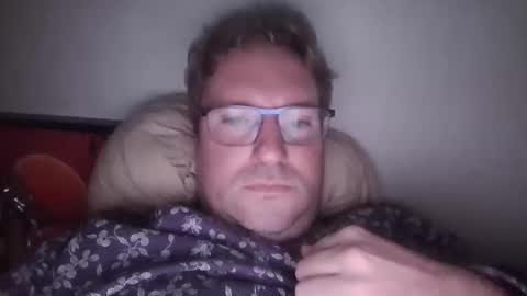 robinouhot online show from November 3, 8:32 pm