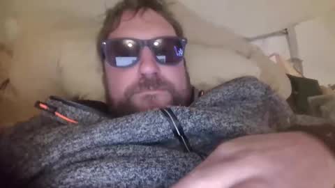 robinouhot online show from March 28, 6:08 pm