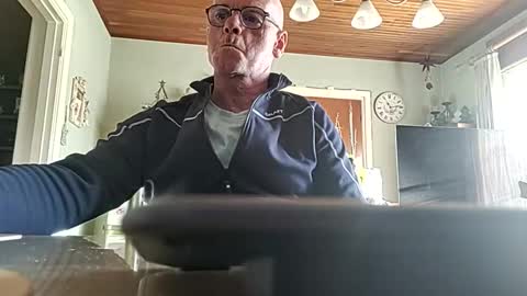 Snapshot of robke1966 chatting on January 13, 10:14 am robke1966 online show from January 13, 10:14 am