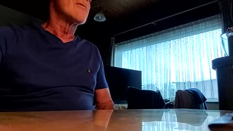 Snapshot of robke1966 chatting on December 7, 8:11 am robke1966 online show from December 7, 8:11 am