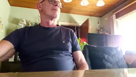 robke1966 online show from March 3, 7:16 am