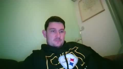 Robin online show from November 23, 9:59 pm