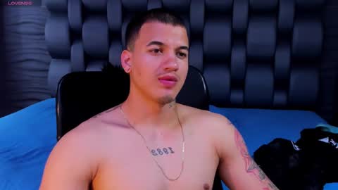 rocco_santos online show from November 6, 1:41 am