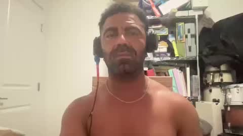 Snapshot of rodrigo232426 chatting on October 12, 9:47 am rodrigo232426 online show from October 12, 9:47 am