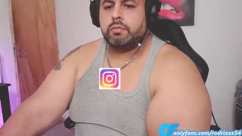 Snapshot of rodrixxx54 chatting on March 9, 12:00 am rodrixxx54 online show from March 9, 12:00 am