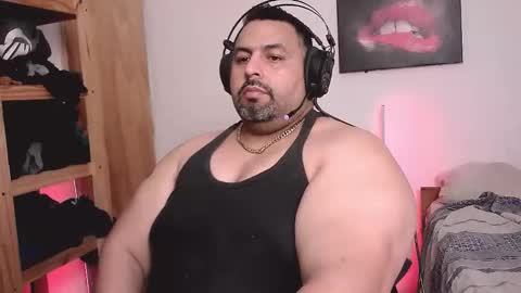 Snapshot of rodrixxx54 chatting on October 23, 2:48 am rodrixxx54 online show from October 23, 2:48 am