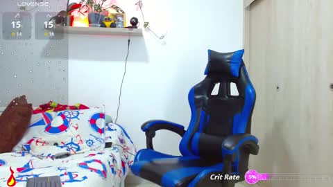 Snapshot of rolos_hot32 chatting on October 23, 1:09 am rolos_hot32 online show from October 23, 1:09 am