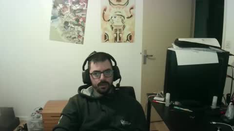 romainb72 online show from April 4, 6:10 am