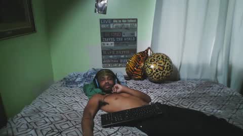 romeotyn online show from September 24, 6:50 pm