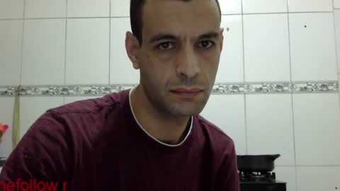 Snapshot of ronnispoto chatting on January 23, 8:25 am ronny online show from January 23, 8:25 am