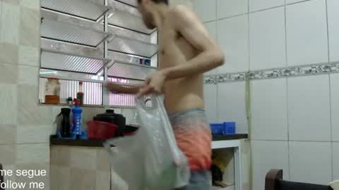 Snapshot of ronnispoto chatting on January 4, 5:47 pm ronny online show from January 4, 5:47 pm