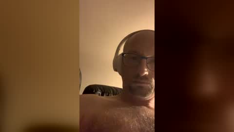 rosbif69 online show from August 3, 11:00 pm