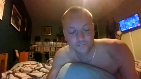 rotunda1874 online show from May 23, 3:23 am